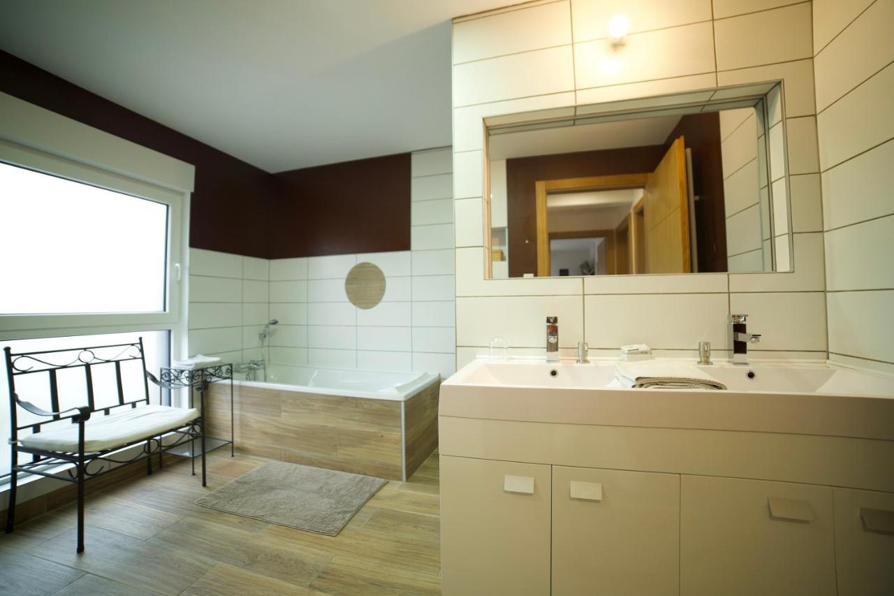 Homestay Privative Sur La Route Des Vins Tv Parking Box Velo Issenheim